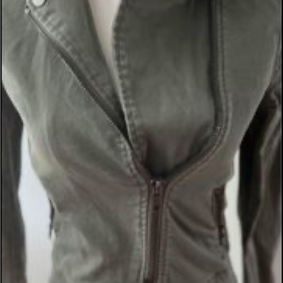 Divided Jean Jacket  Size 2 - Picture 3 of 6